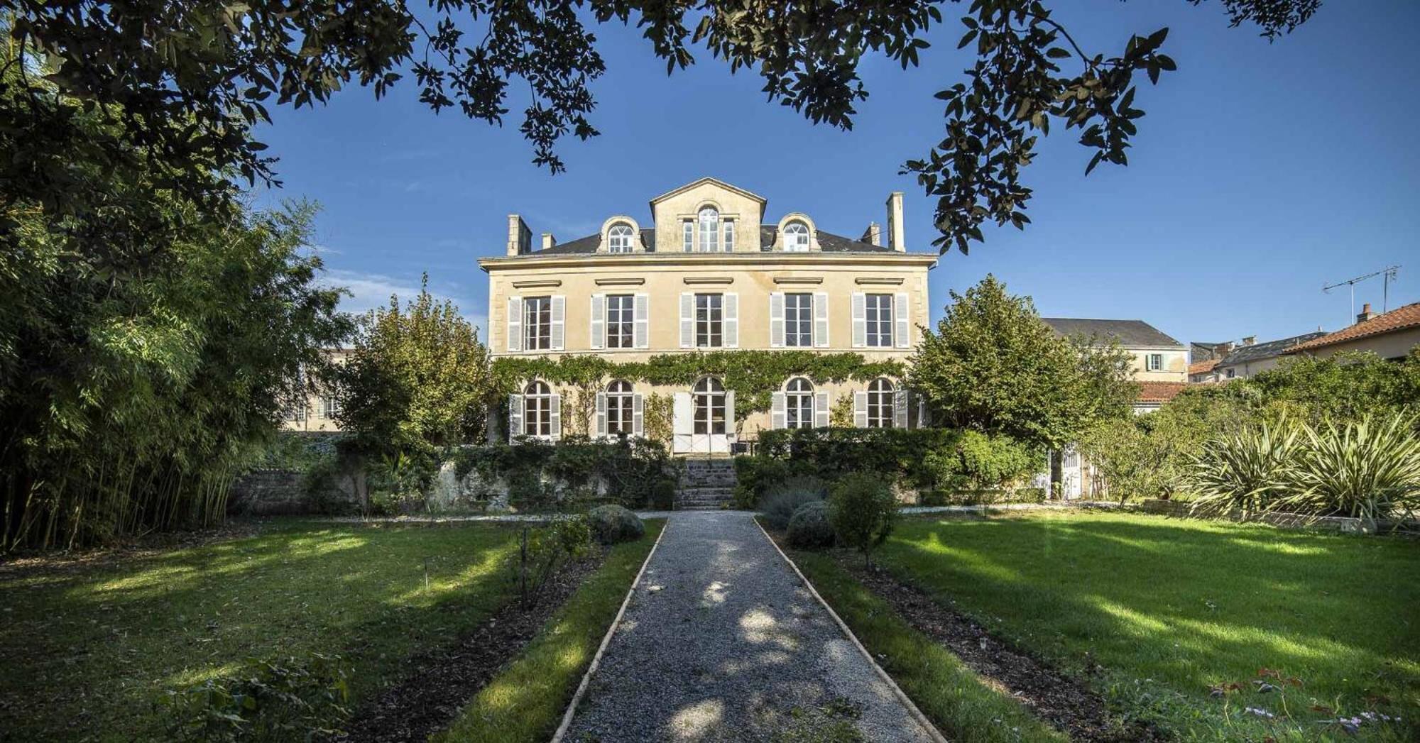 Chambre D'Hotes La Maison De Maitre Hotel Fontenay-le-Comte Room photo